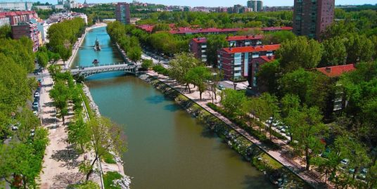 马德里市中心Moncloa大学城公寓