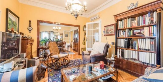 马德里市中心古典豪华公寓