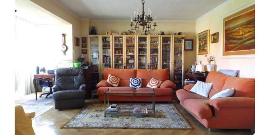 Salamanca-马德里san partricio学区公寓