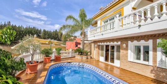 马拉加El Atabal区域奢华别墅