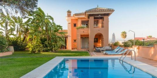 马拉加Pinos De Alhaurín区域高档奢华别墅