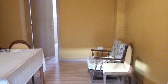 地铁口Urgel精装公寓