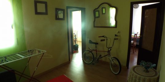 Estrecho地铁口2分钟精装2室1卫公寓